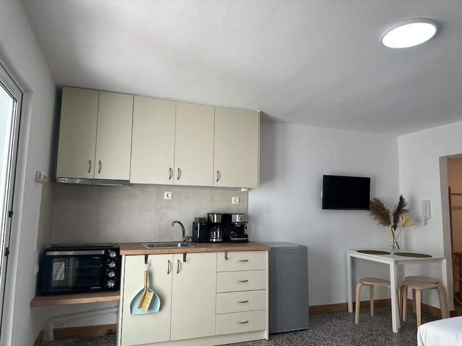Mk City Apartment Near Dowtown Heraklion  Exterior photo